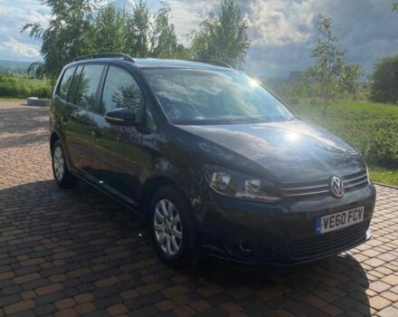 Черный Фольксваген Туран, объемом двигателя 1.6 л и пробегом 300 тыс. км за 4196 $, фото 7 на Automoto.ua