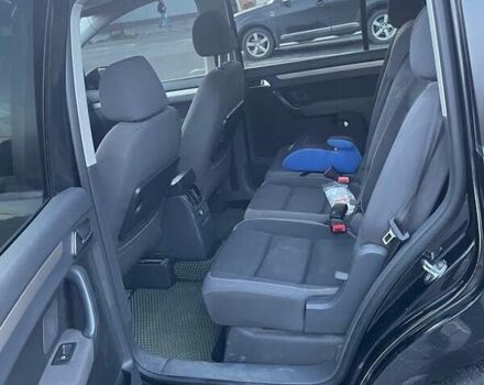 Чорний Фольксваген Туран, об'ємом двигуна 1.9 л та пробігом 367 тис. км за 7900 $, фото 11 на Automoto.ua