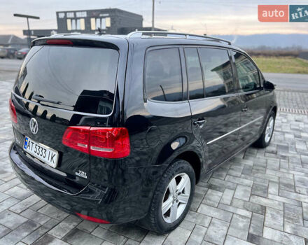 Черный Фольксваген Туран, объемом двигателя 1.6 л и пробегом 220 тыс. км за 8400 $, фото 7 на Automoto.ua