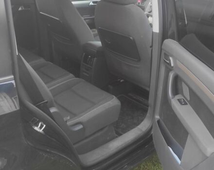 Чорний Фольксваген Туран, об'ємом двигуна 0 л та пробігом 207 тис. км за 8352 $, фото 10 на Automoto.ua