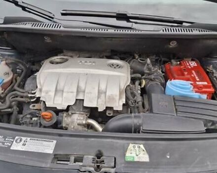 Чорний Фольксваген Туран, об'ємом двигуна 1.98 л та пробігом 245 тис. км за 10500 $, фото 7 на Automoto.ua