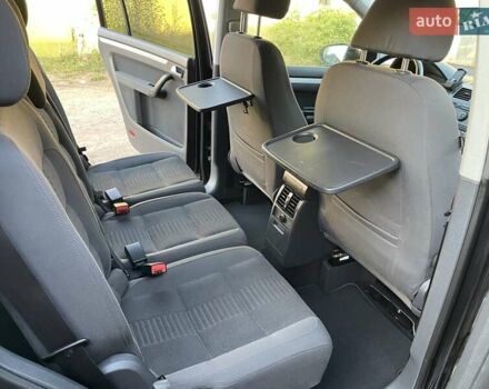 Черный Фольксваген Туран, объемом двигателя 1.4 л и пробегом 238 тыс. км за 7888 $, фото 147 на Automoto.ua