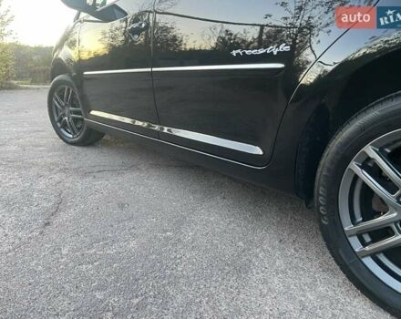 Черный Фольксваген Туран, объемом двигателя 1.4 л и пробегом 238 тыс. км за 7888 $, фото 81 на Automoto.ua