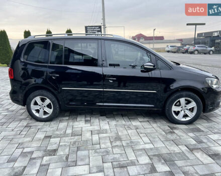 Черный Фольксваген Туран, объемом двигателя 1.6 л и пробегом 220 тыс. км за 8400 $, фото 28 на Automoto.ua