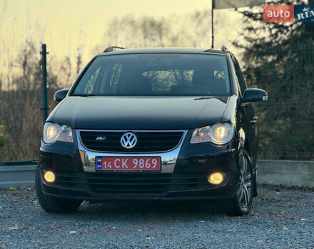 Черный Фольксваген Туран, объемом двигателя 1.6 л и пробегом 215 тыс. км за 7890 $, фото 14 на Automoto.ua