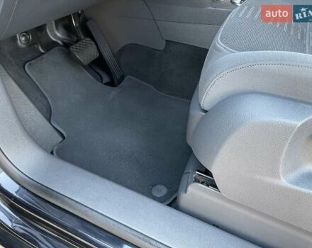 Черный Фольксваген Туран, объемом двигателя 1.4 л и пробегом 238 тыс. км за 7888 $, фото 55 на Automoto.ua