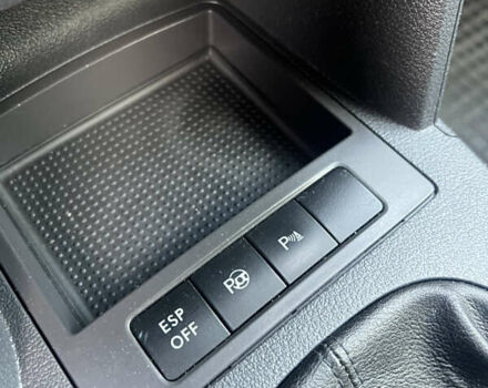 Черный Фольксваген Туран, объемом двигателя 1.4 л и пробегом 290 тыс. км за 6900 $, фото 13 на Automoto.ua