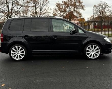 Черный Фольксваген Туран, объемом двигателя 2 л и пробегом 260 тыс. км за 9950 $, фото 4 на Automoto.ua
