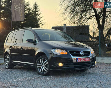 Черный Фольксваген Туран, объемом двигателя 1.6 л и пробегом 215 тыс. км за 7890 $, фото 21 на Automoto.ua