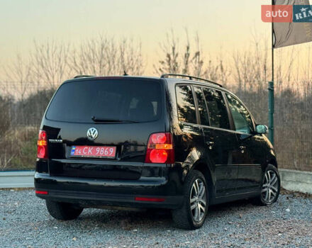 Черный Фольксваген Туран, объемом двигателя 1.6 л и пробегом 215 тыс. км за 7890 $, фото 36 на Automoto.ua