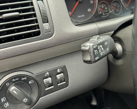 Черный Фольксваген Туран, объемом двигателя 1.4 л и пробегом 199 тыс. км за 7999 $, фото 18 на Automoto.ua