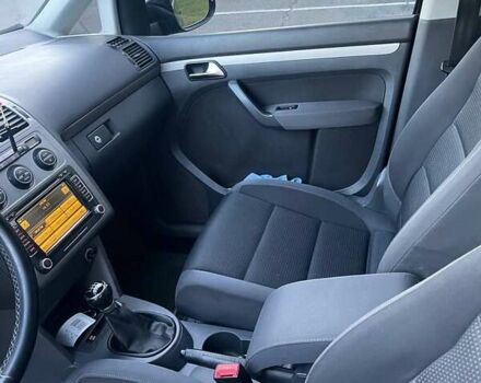 Чорний Фольксваген Туран, об'ємом двигуна 1.9 л та пробігом 367 тис. км за 7900 $, фото 15 на Automoto.ua