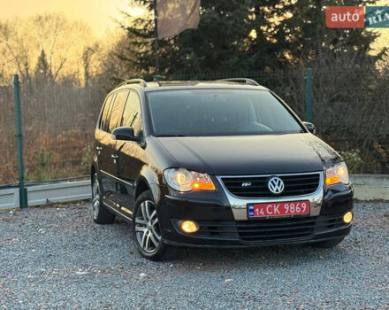 Черный Фольксваген Туран, объемом двигателя 1.6 л и пробегом 215 тыс. км за 7890 $, фото 22 на Automoto.ua