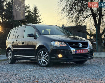 Черный Фольксваген Туран, объемом двигателя 1.6 л и пробегом 215 тыс. км за 7890 $, фото 19 на Automoto.ua