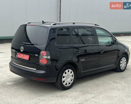 Черный Фольксваген Туран, объемом двигателя 1.4 л и пробегом 213 тыс. км за 8100 $, фото 25 на Automoto.ua