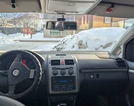 Черный Фольксваген Туран, объемом двигателя 2 л и пробегом 236 тыс. км за 9800 $, фото 10 на Automoto.ua