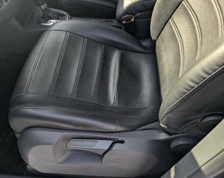 Черный Фольксваген Туран, объемом двигателя 2 л и пробегом 236 тыс. км за 9800 $, фото 7 на Automoto.ua