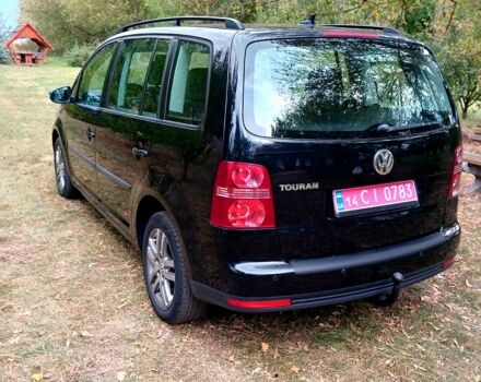 Чорний Фольксваген Туран, об'ємом двигуна 1.6 л та пробігом 249 тис. км за 8499 $, фото 5 на Automoto.ua