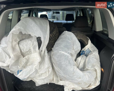 Черный Фольксваген Туран, объемом двигателя 1.4 л и пробегом 290 тыс. км за 6900 $, фото 7 на Automoto.ua