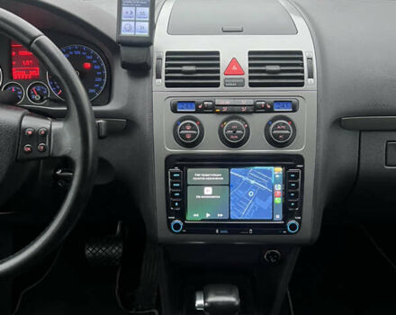 Черный Фольксваген Туран, объемом двигателя 1.4 л и пробегом 213 тыс. км за 8100 $, фото 51 на Automoto.ua