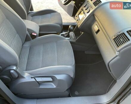 Черный Фольксваген Туран, объемом двигателя 1.4 л и пробегом 238 тыс. км за 7888 $, фото 236 на Automoto.ua