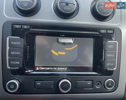 Черный Фольксваген Туран, объемом двигателя 1.4 л и пробегом 238 тыс. км за 7888 $, фото 126 на Automoto.ua