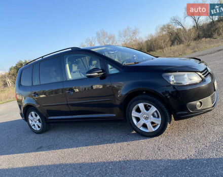 Чорний Фольксваген Туран, об'ємом двигуна 1.6 л та пробігом 227 тис. км за 9600 $, фото 10 на Automoto.ua