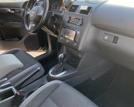 Чорний Фольксваген Туран, об'ємом двигуна 1.6 л та пробігом 227 тис. км за 9600 $, фото 12 на Automoto.ua