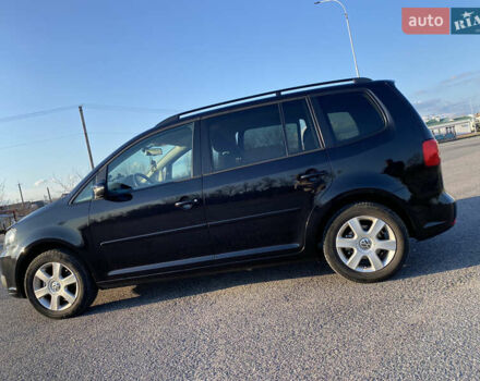 Чорний Фольксваген Туран, об'ємом двигуна 1.6 л та пробігом 227 тис. км за 9600 $, фото 7 на Automoto.ua