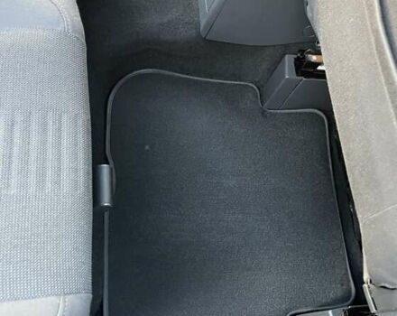 Черный Фольксваген Туран, объемом двигателя 1.4 л и пробегом 238 тыс. км за 7888 $, фото 155 на Automoto.ua