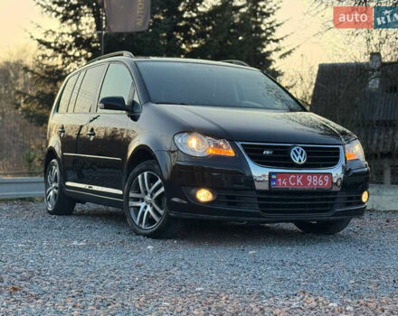 Черный Фольксваген Туран, объемом двигателя 1.6 л и пробегом 215 тыс. км за 7890 $, фото 17 на Automoto.ua