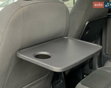 Черный Фольксваген Туран, объемом двигателя 2 л и пробегом 283 тыс. км за 12555 $, фото 27 на Automoto.ua