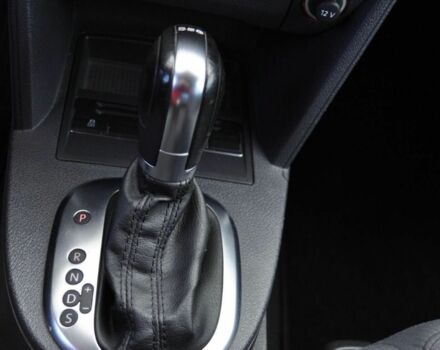 Чорний Фольксваген Туран, об'ємом двигуна 2 л та пробігом 230 тис. км за 6400 $, фото 8 на Automoto.ua