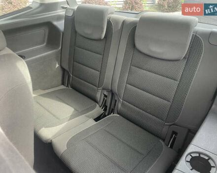 Черный Фольксваген Туран, объемом двигателя 1.39 л и пробегом 236 тыс. км за 8200 $, фото 28 на Automoto.ua