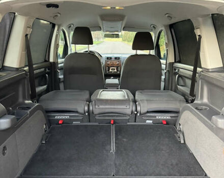 Черный Фольксваген Туран, объемом двигателя 1.6 л и пробегом 185 тыс. км за 11300 $, фото 67 на Automoto.ua