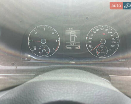 Черный Фольксваген Туран, объемом двигателя 1.6 л и пробегом 280 тыс. км за 9300 $, фото 7 на Automoto.ua