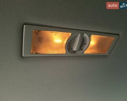 Черный Фольксваген Туран, объемом двигателя 1.6 л и пробегом 275 тыс. км за 9600 $, фото 82 на Automoto.ua