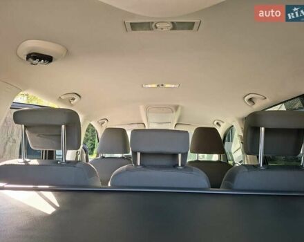 Черный Фольксваген Туран, объемом двигателя 1.6 л и пробегом 275 тыс. км за 9600 $, фото 37 на Automoto.ua