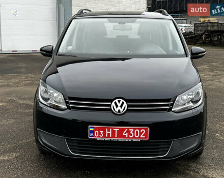 Черный Фольксваген Туран, объемом двигателя 1.6 л и пробегом 296 тыс. км за 9999 $, фото 2 на Automoto.ua