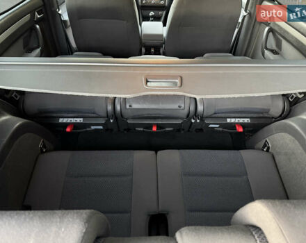 Чорний Фольксваген Туран, об'ємом двигуна 1.6 л та пробігом 185 тис. км за 11650 $, фото 65 на Automoto.ua