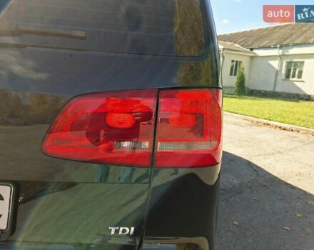 Черный Фольксваген Туран, объемом двигателя 1.6 л и пробегом 275 тыс. км за 9600 $, фото 8 на Automoto.ua