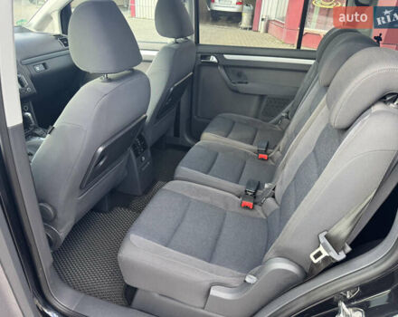 Чорний Фольксваген Туран, об'ємом двигуна 1.97 л та пробігом 283 тис. км за 11700 $, фото 17 на Automoto.ua