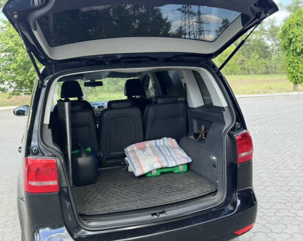 Черный Фольксваген Туран, объемом двигателя 1.39 л и пробегом 251 тыс. км за 7200 $, фото 5 на Automoto.ua