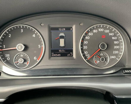 Черный Фольксваген Туран, объемом двигателя 1.97 л и пробегом 205 тыс. км за 12500 $, фото 6 на Automoto.ua