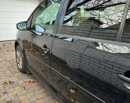 Черный Фольксваген Туран, объемом двигателя 1.39 л и пробегом 99 тыс. км за 11399 $, фото 5 на Automoto.ua