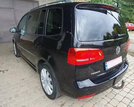 Черный Фольксваген Туран, объемом двигателя 1.98 л и пробегом 255 тыс. км за 12400 $, фото 20 на Automoto.ua