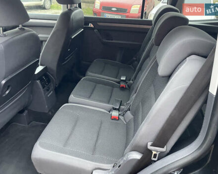 Черный Фольксваген Туран, объемом двигателя 1.6 л и пробегом 333 тыс. км за 9300 $, фото 18 на Automoto.ua