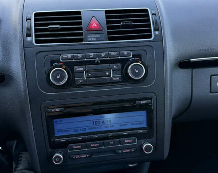 Чорний Фольксваген Туран, об'ємом двигуна 1.6 л та пробігом 265 тис. км за 10700 $, фото 17 на Automoto.ua