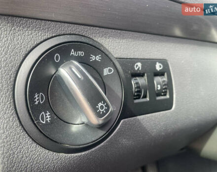 Черный Фольксваген Туран, объемом двигателя 1.39 л и пробегом 236 тыс. км за 8200 $, фото 37 на Automoto.ua