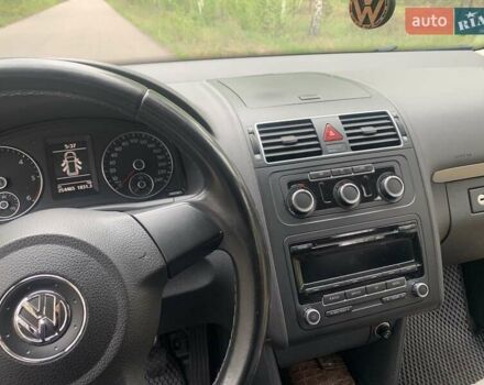 Чорний Фольксваген Туран, об'ємом двигуна 1.6 л та пробігом 254 тис. км за 10300 $, фото 14 на Automoto.ua